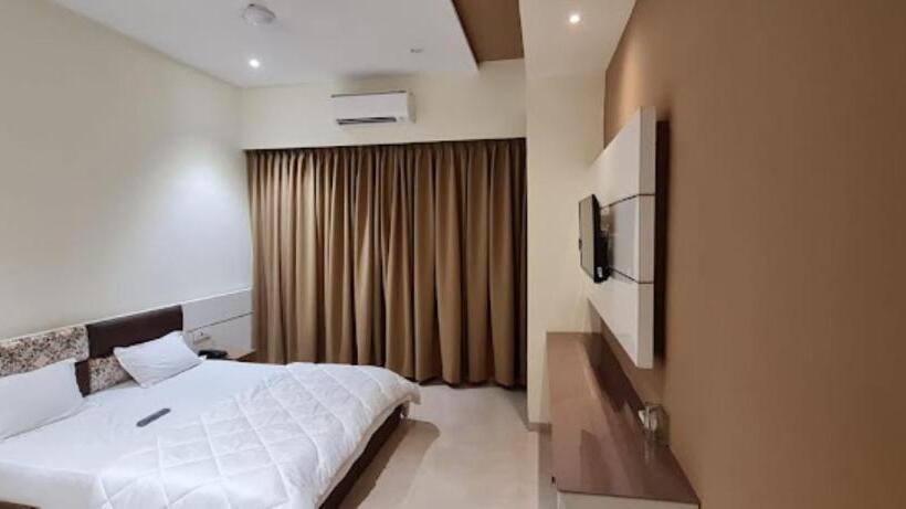 Полулюкс, Royal Rasraj , Dhule