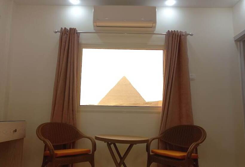 اتاق لوکس, The Heaven Pyramids View