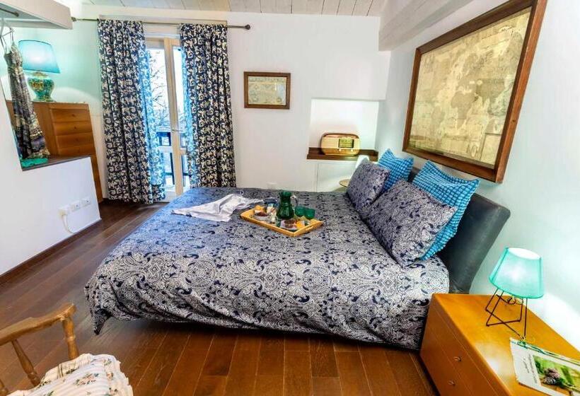 اتاق استاندارد سه تخته با چشم‌انداز باغ, Lillac Cottage