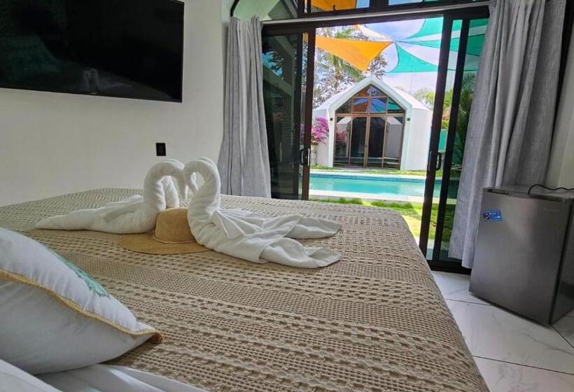 带大床的标准间, Alborada Boutique Stay