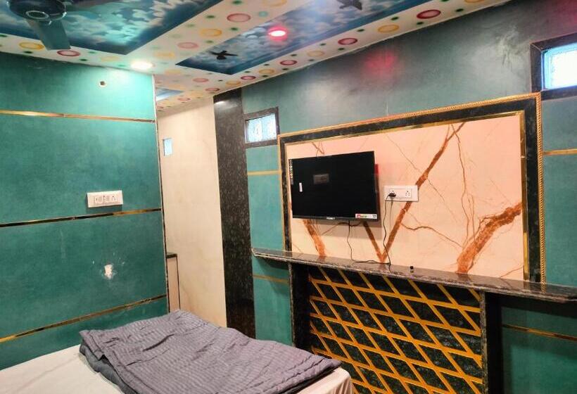 Номер Deluxe, Prem Shanti Inn
