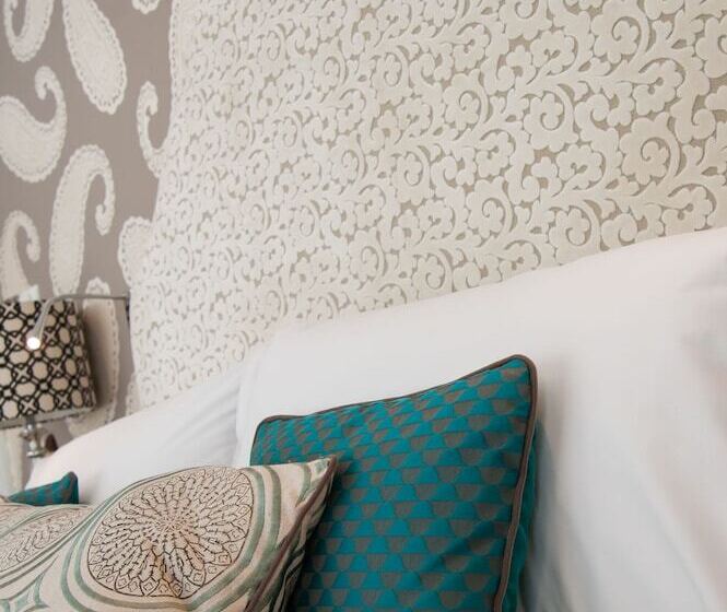 Номер Deluxe, Rooms At Number One