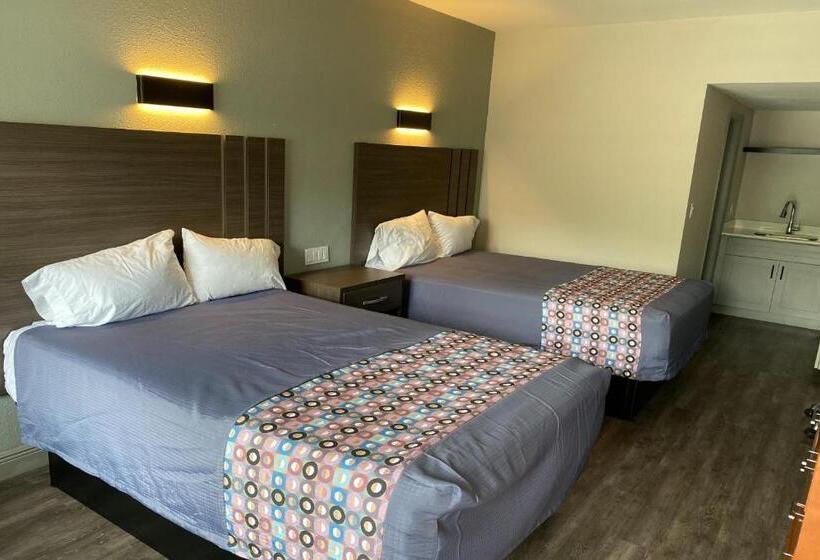 프리미엄 룸, Budget Motel  Titusville