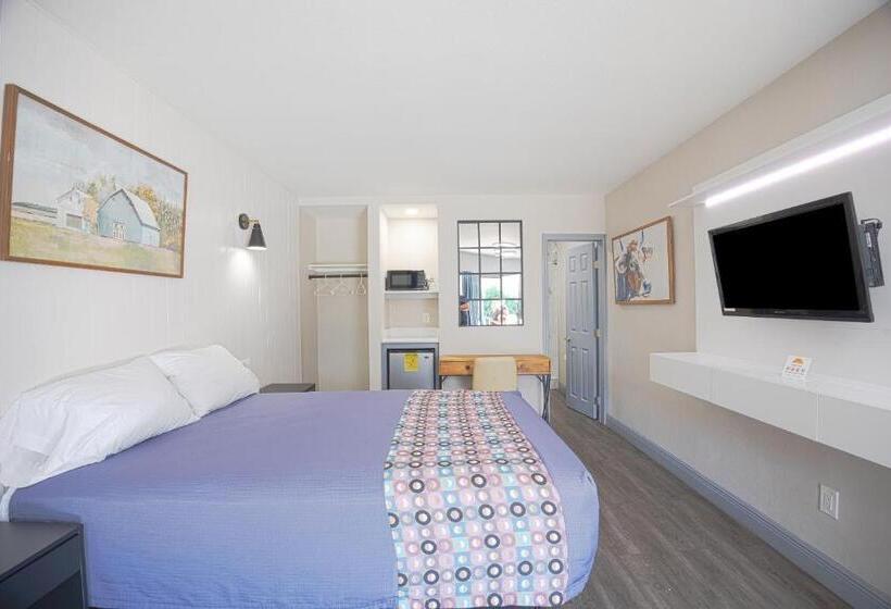 Номер Стандарт Двуспальная Кровать Адаптированный для Инвалидов, Budget Motel  Titusville