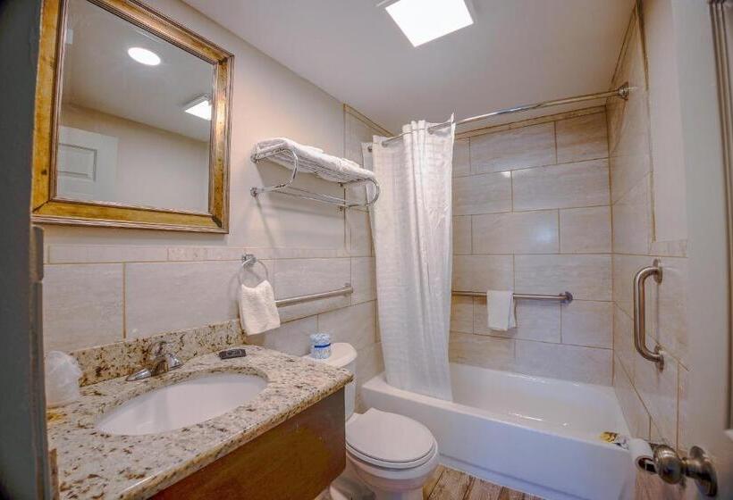 Стандартный Номер Кровать Кинг, Budget Motel  Titusville