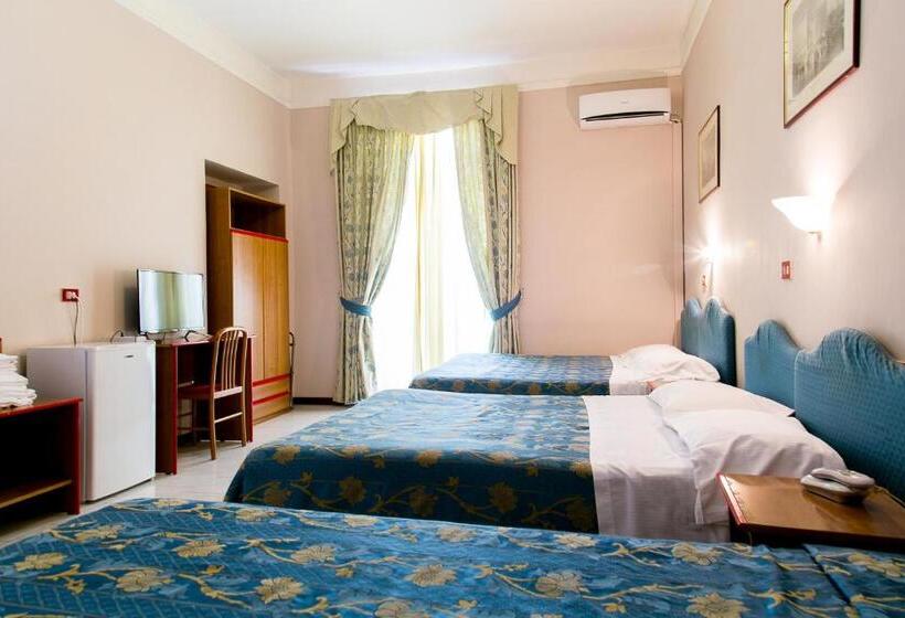Habitación Familiar, Altavilla 9
