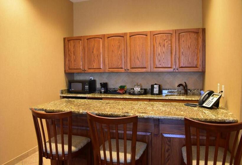 Люкс Повышенной Комфортности, Cherokee Casino West Siloam Springs Resort