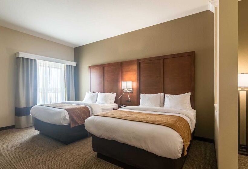Suite, Comfort Suites Meridian And I40