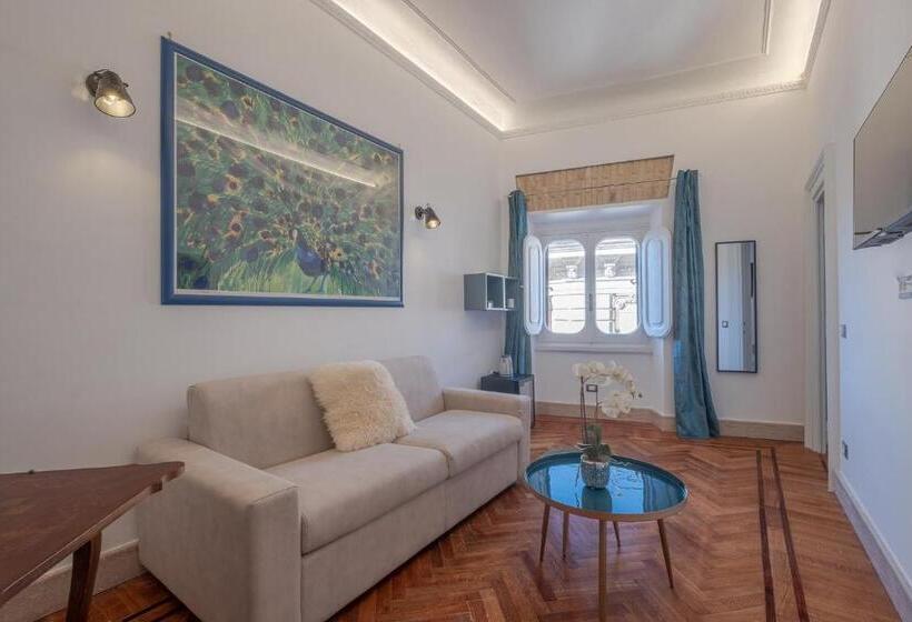 سوئیت با تخت بزرگ, Navona Queen Rooftop