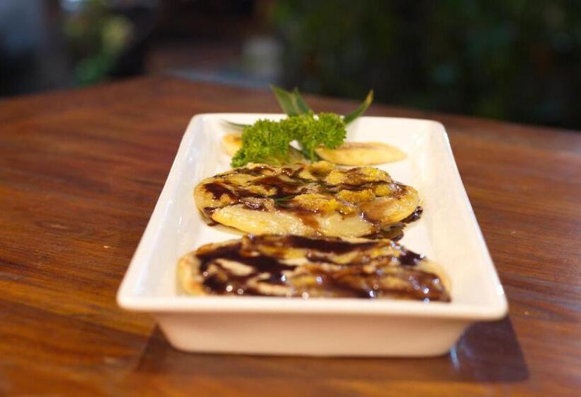 سوییت لوکس, Ubud Terrace