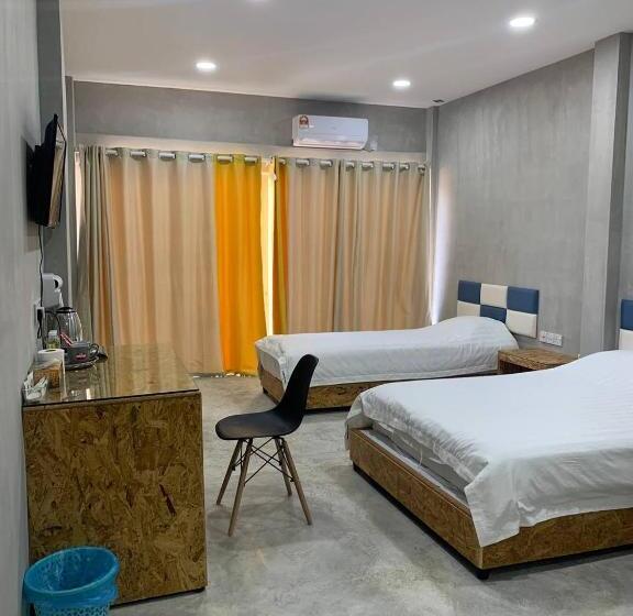 Номер Deluxe с Балконом, 365 View Point Resort & Homestay