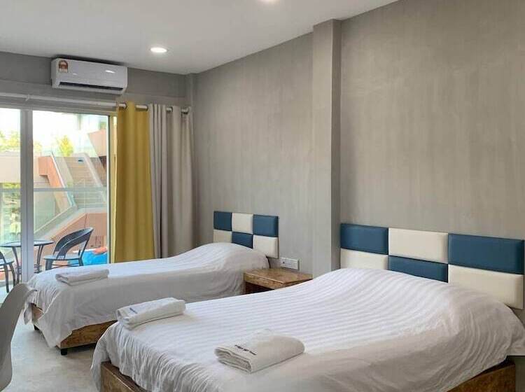 Номер Deluxe с Балконом, 365 View Point Resort & Homestay