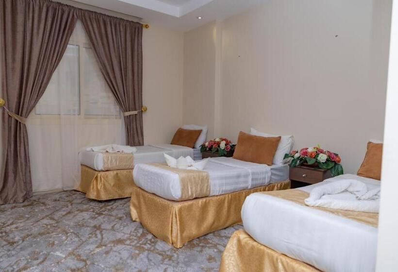 اتاق اکونومی, فندق تاج