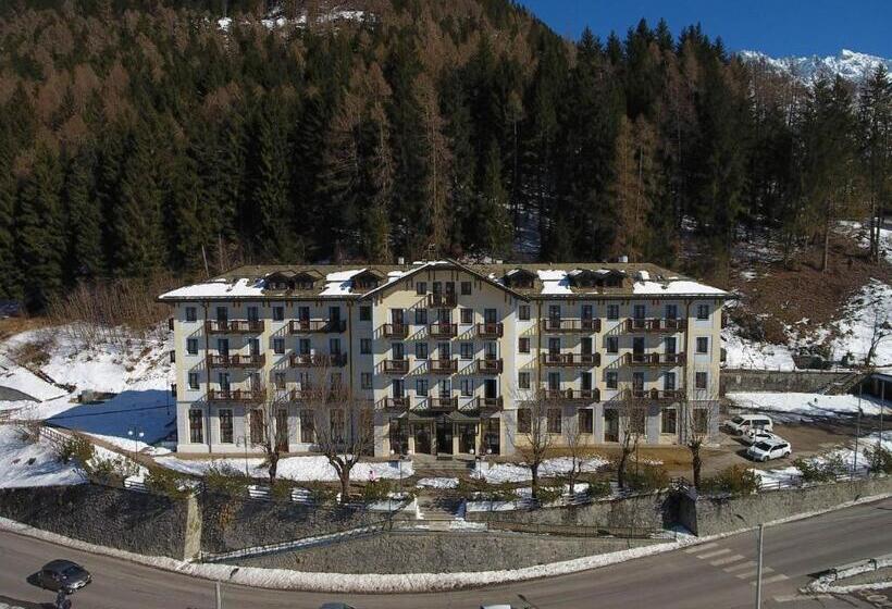 Апартаменты 1 Спальня, Appartamento 50 Mq In Palace Ponte Di Legno
