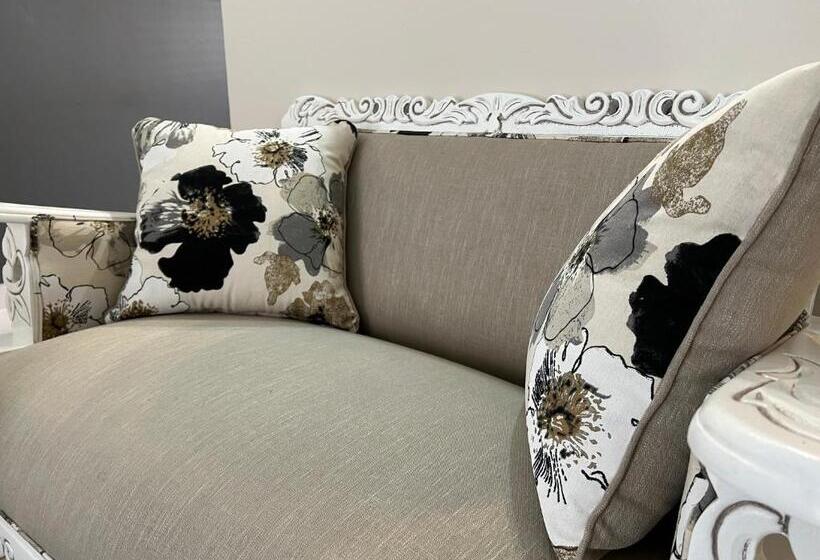 Номер Superior Кровать Кинг, The Lux Guesthouse