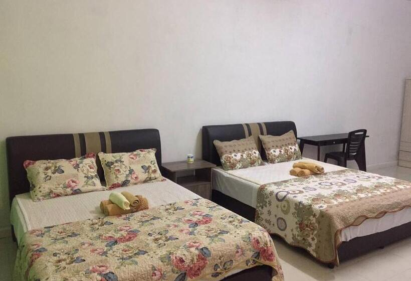 Семейный Номер, Bunga Raya Guest House Baling