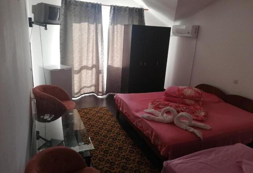 اتاق سوپریور, Vila Flory & Crystiana
