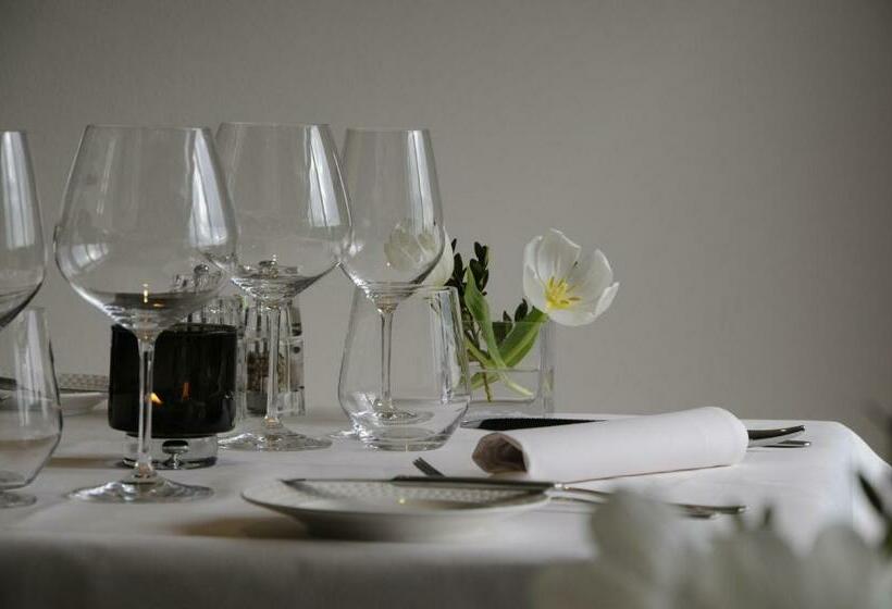 标准间, Restaurant De Kommel