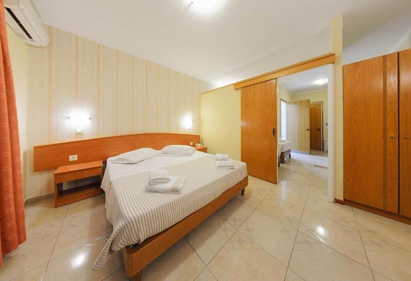 شقة عائلية مطلة على البحر, Zante Palace