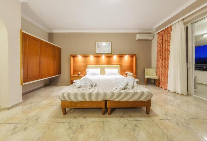 شقة عائلية مطلة على البحر, Zante Palace
