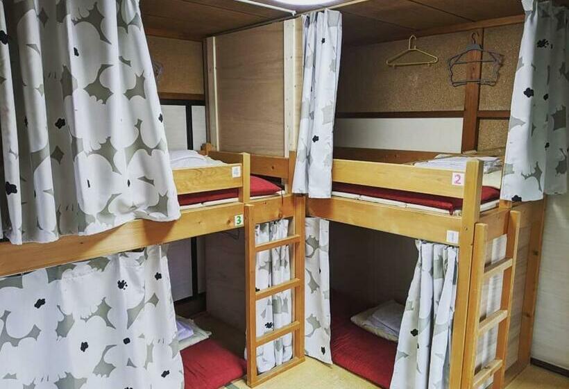 Номер Стандарт Четырехместный Совместный Санузел, Guesthouse Tomaru