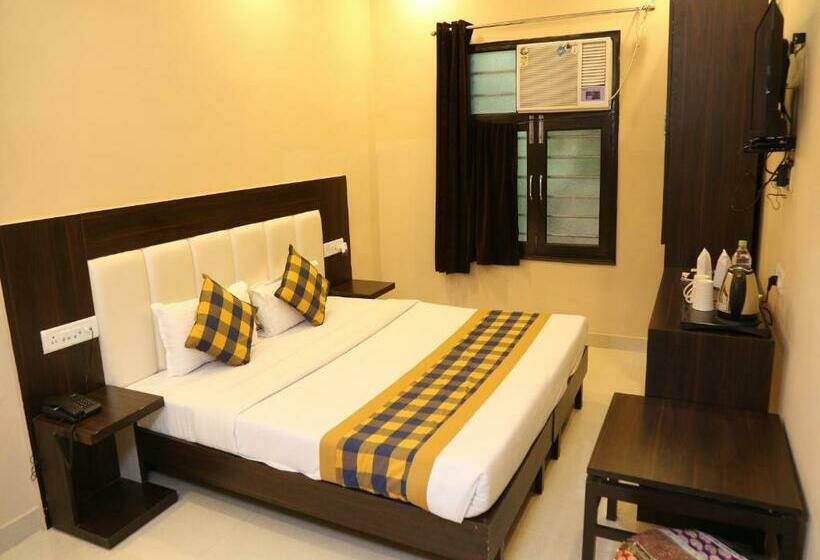 Номер Стандарт, Taj Haveli Hotel Agra   Walkable Distance From Taj Mahal