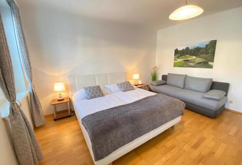 דירת שני חדרים, & Wirtshaus Hödl Kaplan