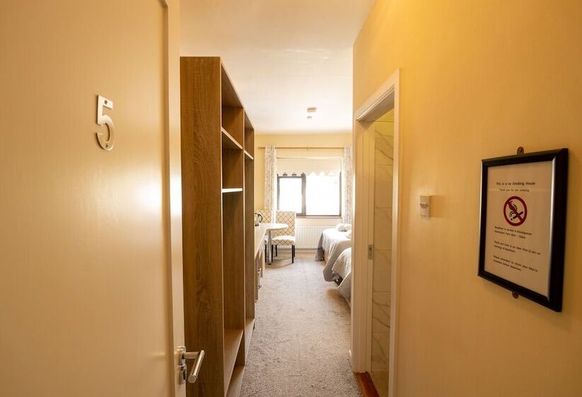 Номер Стандарт, Station House Bed & Breakfast