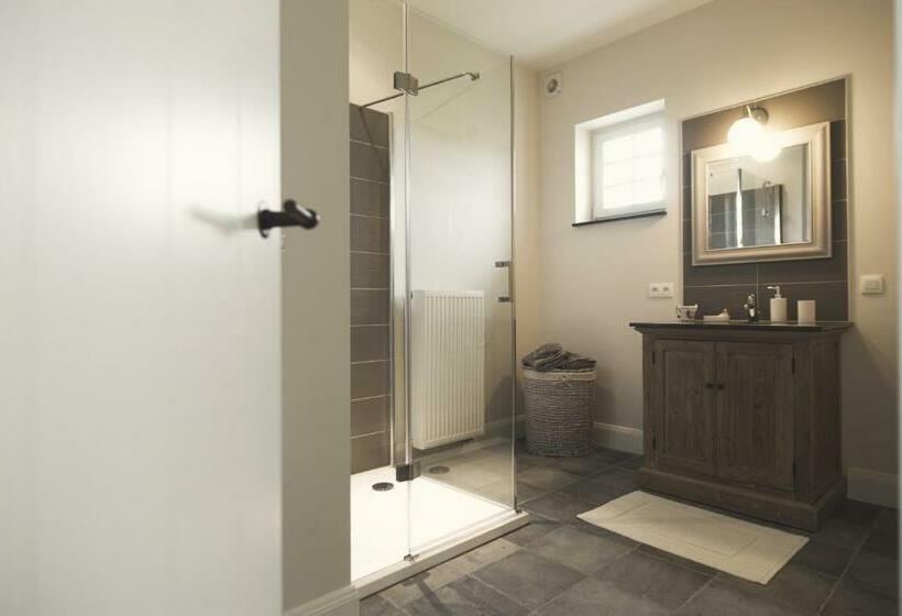 패밀리 룸, B&b In De Velden