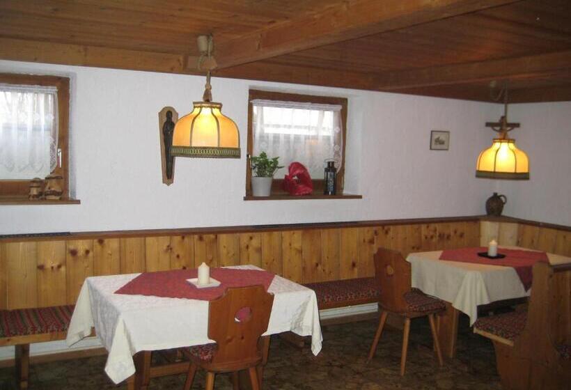 Номер Стандарт, Haus Christl