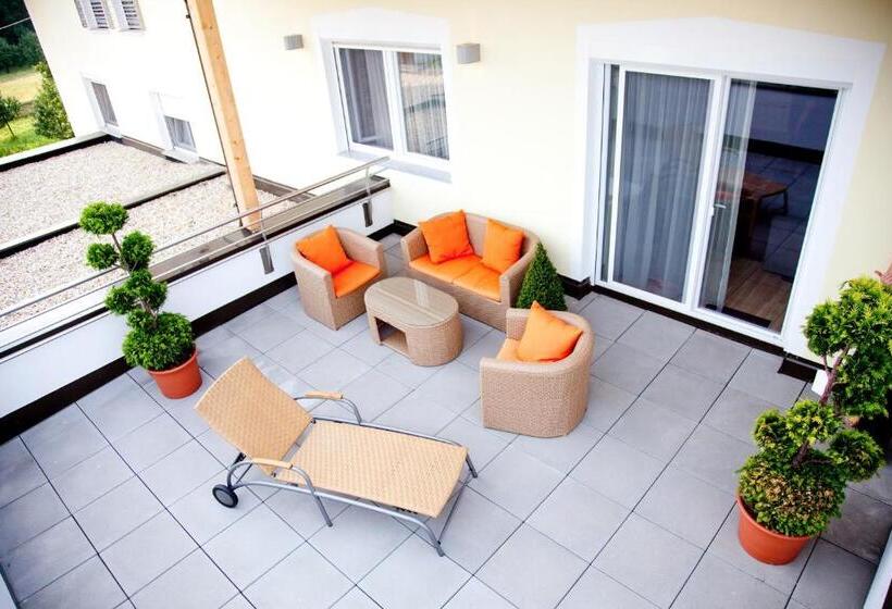 Superior suite with terrace, Restaurant Teuschler Mogg Bad Waltersdorf Inklusiv Genusscard