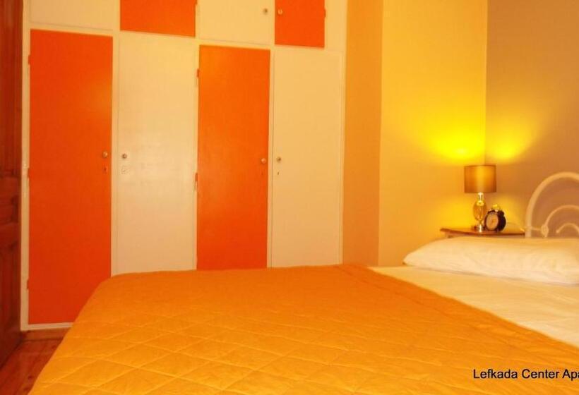 스탠다드 스튜디오, Lefkada Center Apartments