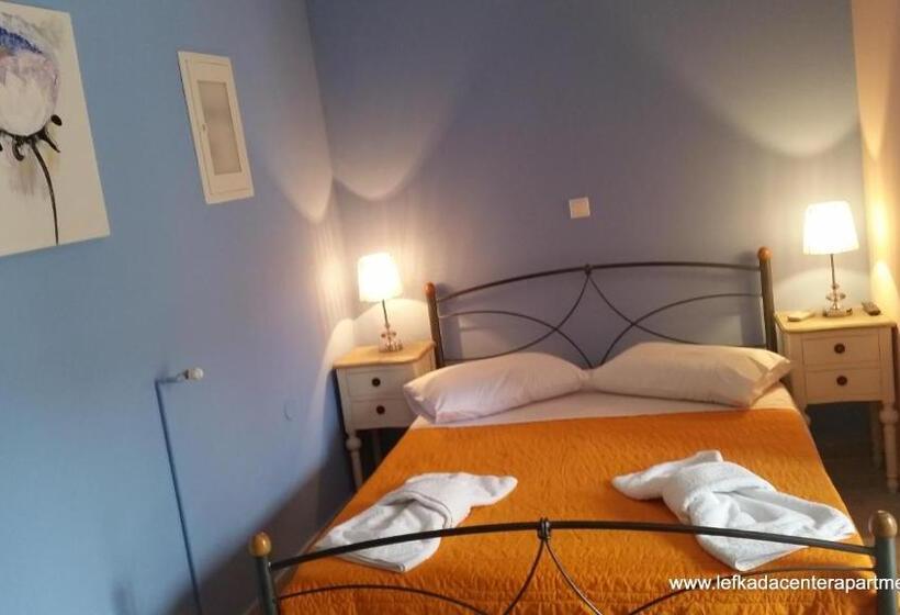 스탠다드 스튜디오, Lefkada Center Apartments