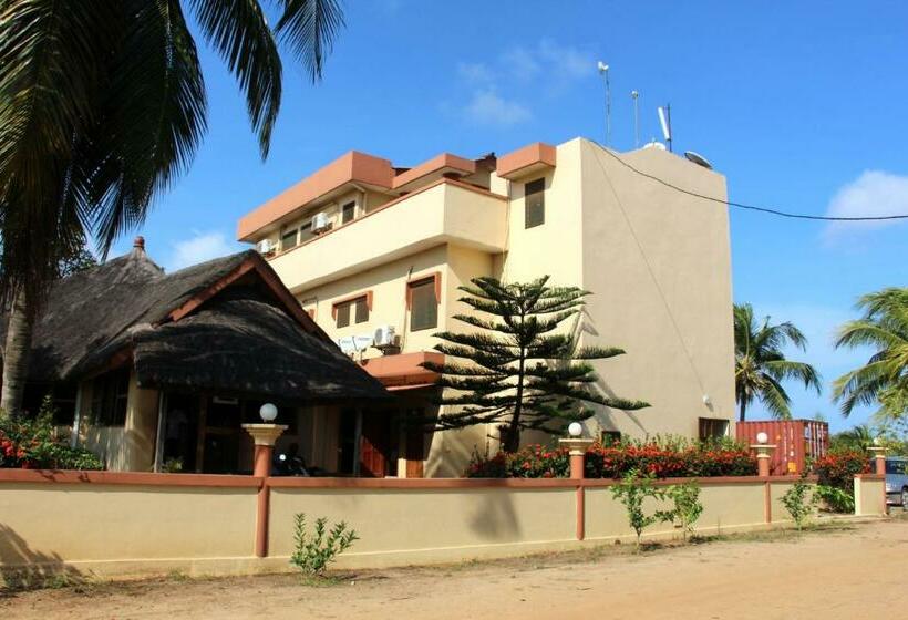 استودیوی استاندارد, Assouka Eco Village Du Lac Nokoué