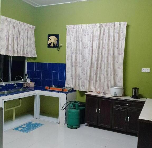 Дом 3 Спальни, Tebing Guest House Taman Negara Malaysia Kuala Tahan
