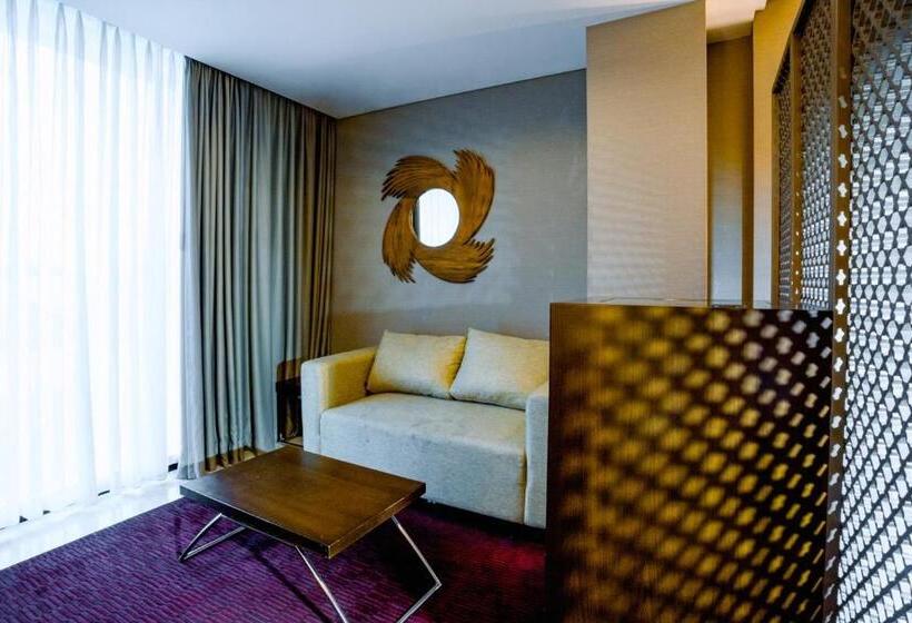 주니어 스위트 풀장 전망, Emersia Hotel And Resort