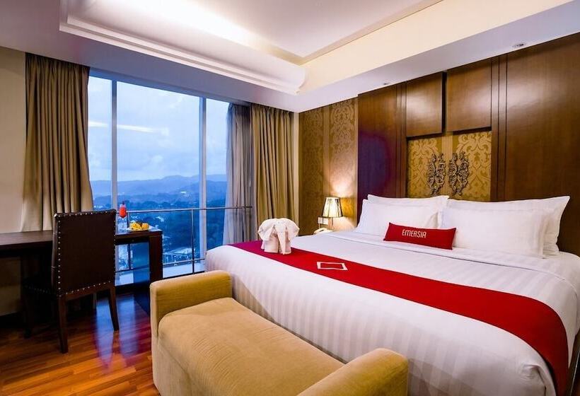 주니어 스위트 킹사이즈 침대, Emersia Hotel And Resort