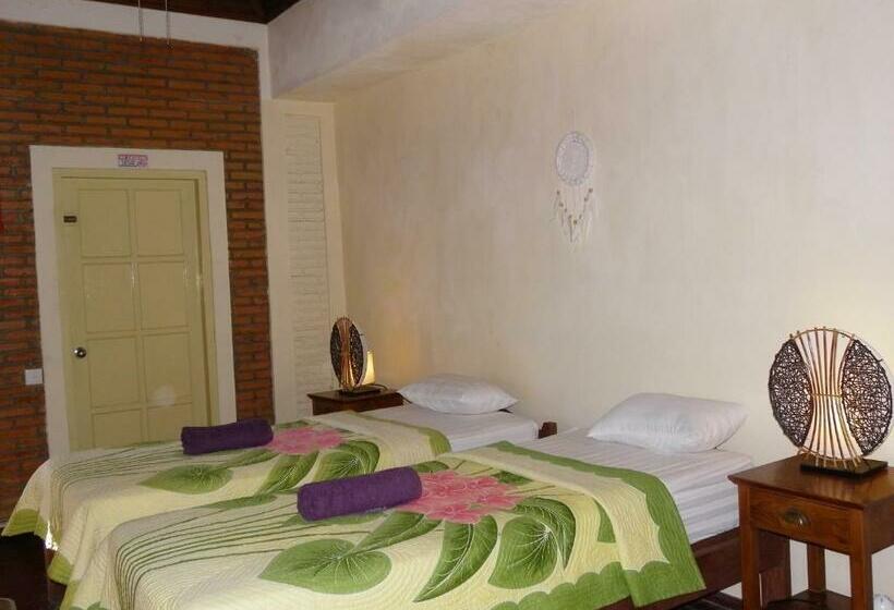 Bungalow Standart Vista Mar, Jukung Dive Resort Bali Amed