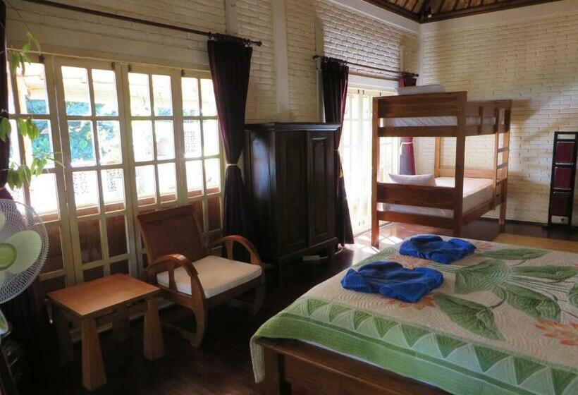 Bungalow Familiar Vista Mar, Jukung Dive Resort Bali Amed