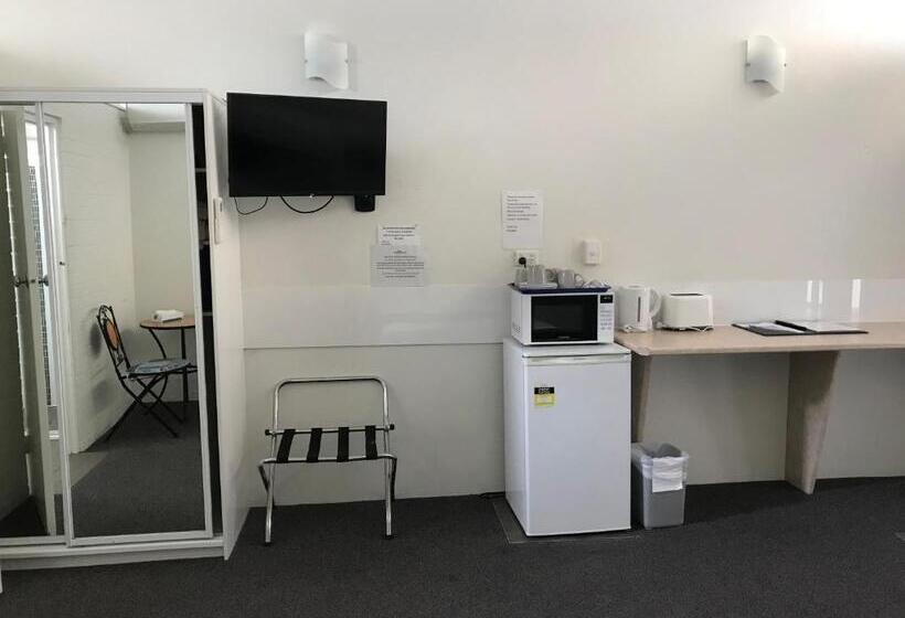 Семейный Номер, Coffs Shearwater Motel