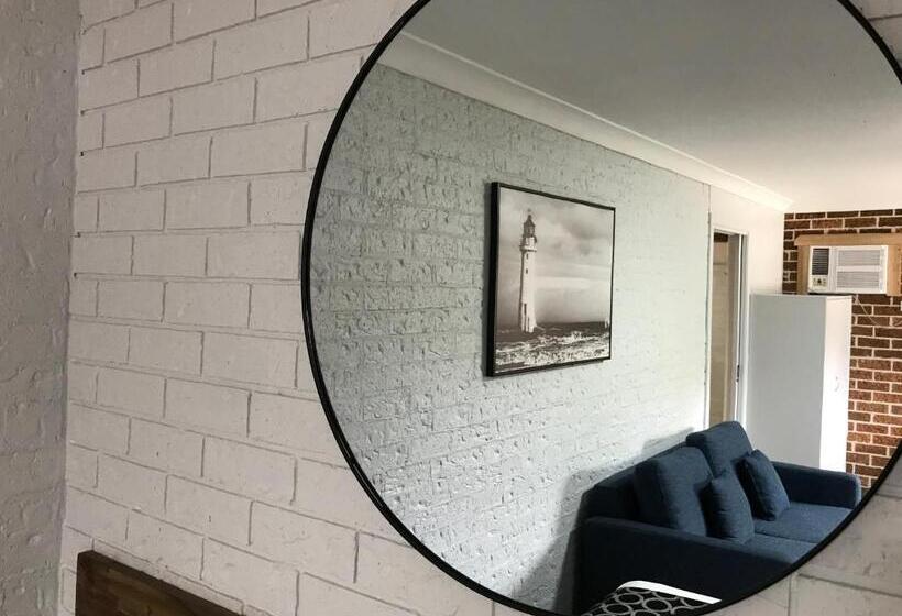 اتاق لوکس, Coffs Shearwater Motel