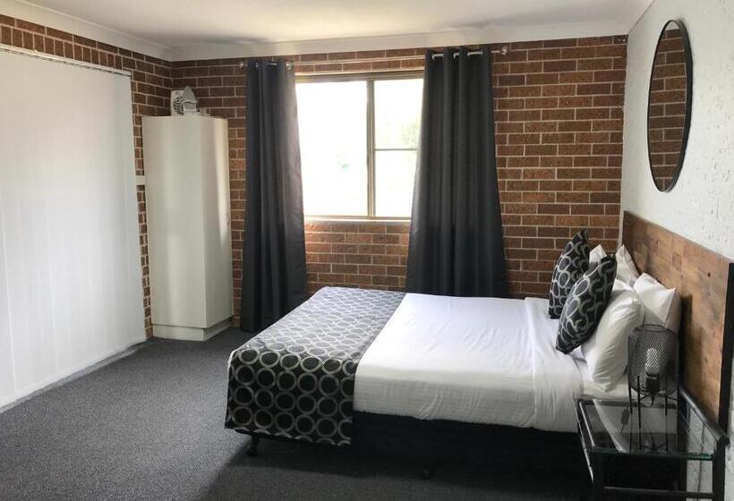 اتاق لوکس با بالکن, Coffs Shearwater Motel