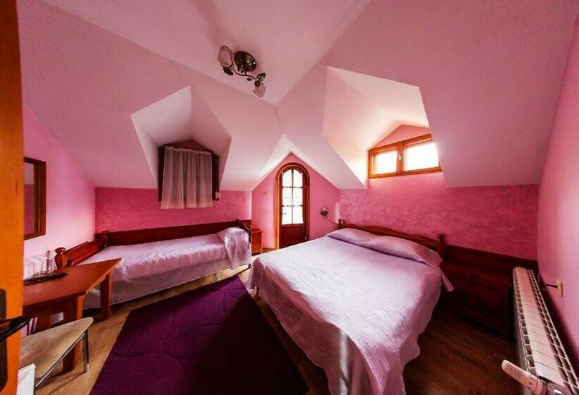 Номер Стандарт с Балконом, Family Hotel Ogi