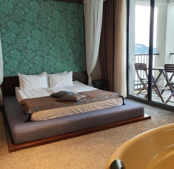 سوییت جونیور, Regina Maria Spa Design