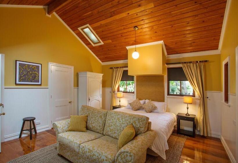 דירת חדר, Oak Tree Lodge