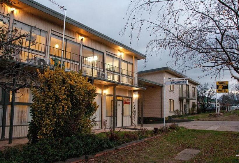 اتاق استاندارد چهار تخته, The Swiss Motel
