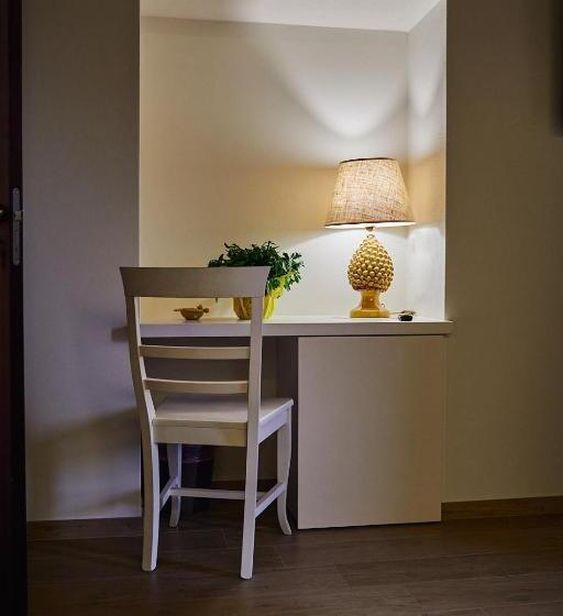 اتاق لوکس سه تخته, Trinacria Caccamo   Luxury Rooms