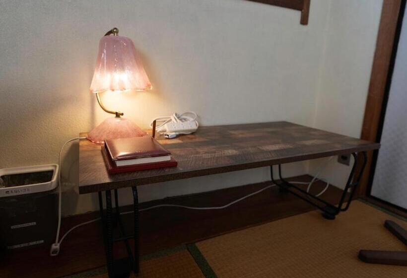 Standardrum, Hostel Kuriya Osaka