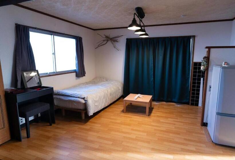 Standardrum Delat Badrum, Hostel Kuriya Osaka
