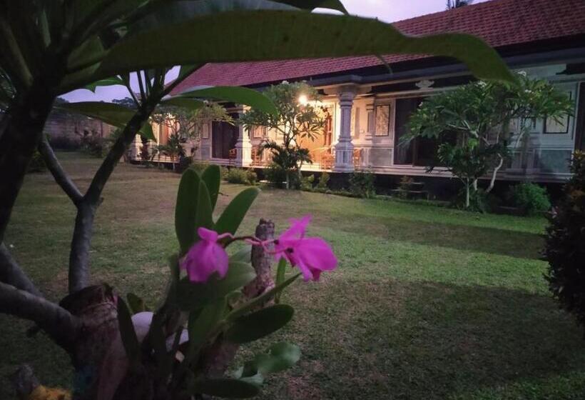 Люкс Вид на Сад, Majestic Heaven Retreat